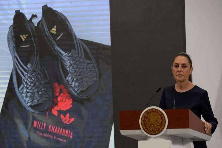 Adidas ofrece disculpa pública por apropiación de huaraches del estado mexicano de Oaxaca
