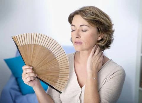 La perimenopausia no es como la imaginan: estudio revela gran brecha entre expectativa y realidad