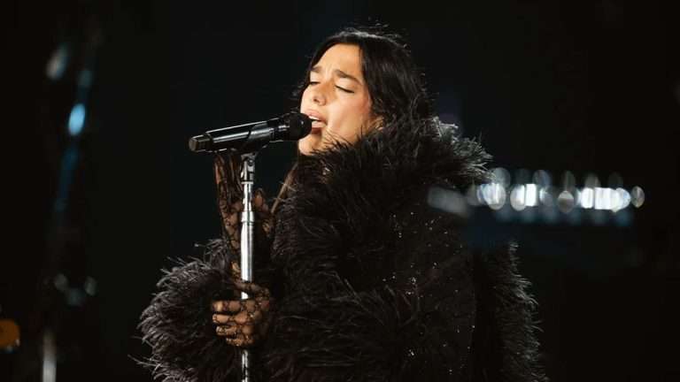 A.B. Quintanilla quedó impactado al ver a Dua Lipa interpretar “Amor Prohibido”