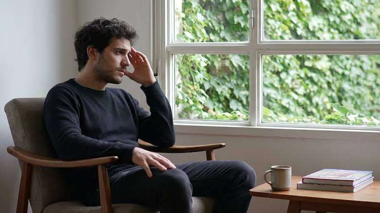 El consumo frecuente de cannabis eleva el cortisol al despertar, según estudio