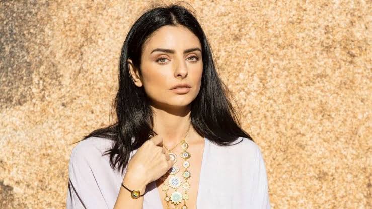 Aislinn Derbez suma nuevo integrante a la familia: ¿niño o niña?