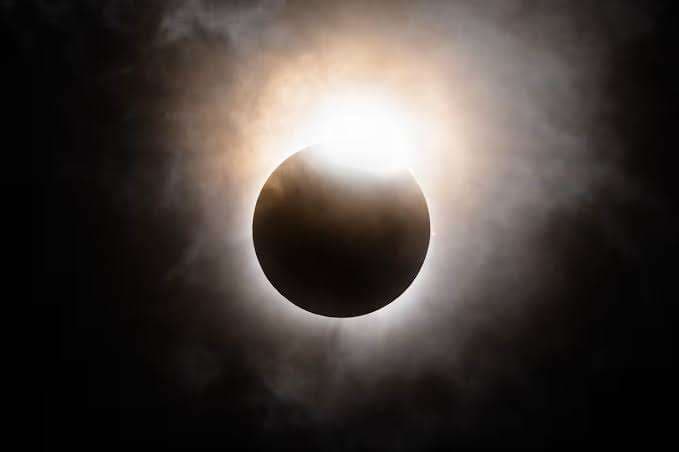 Eclipse solar del 12 de agosto: a qué hora verlo y dónde