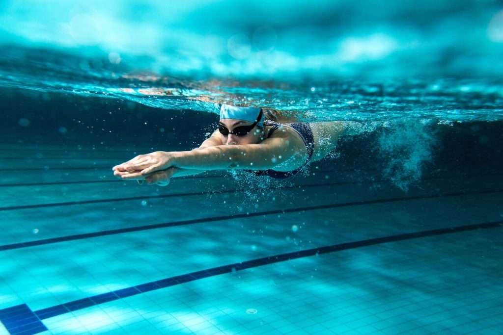 La natación se consolida como el ejercicio más completo, según nuevo estudio