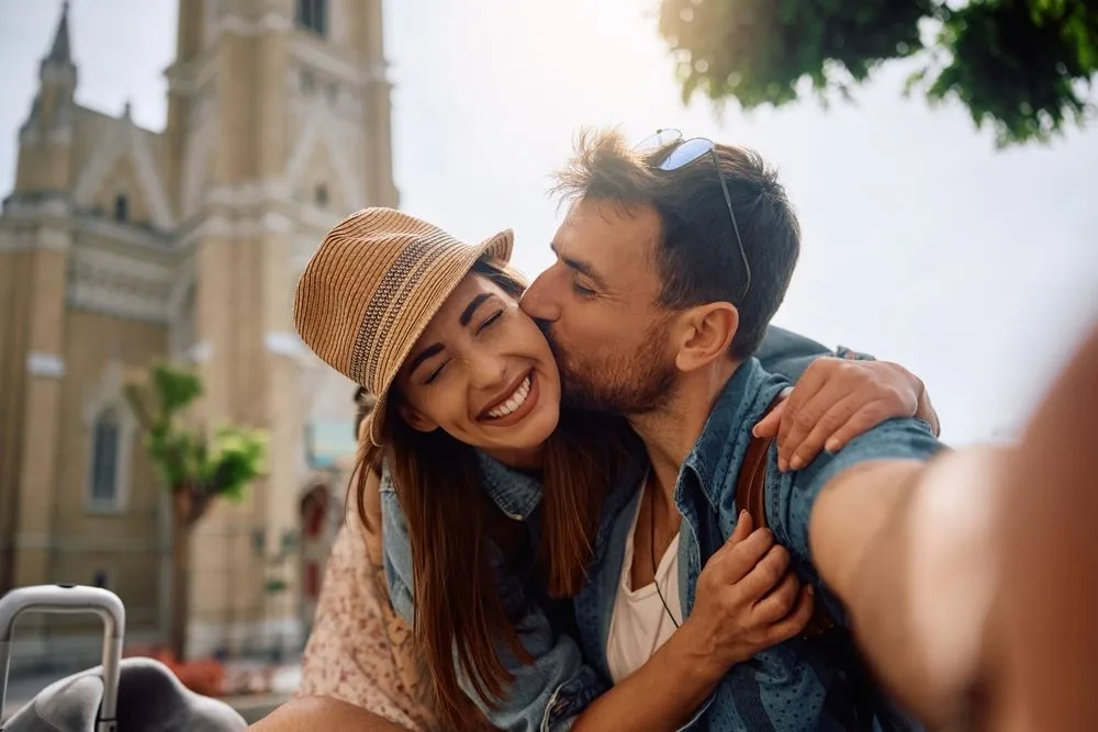 Te explicamos la teoría de los tres amores y qué enseña cada relación
