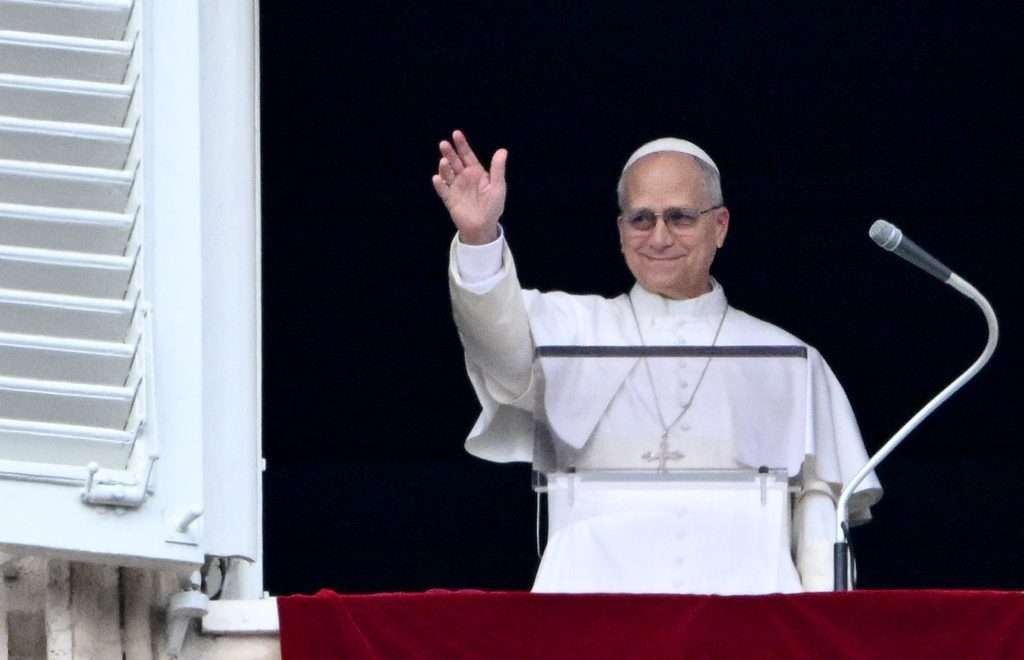 El mundo contiene la respiración cuando se enferma el Papa: el lado humano de León XIV