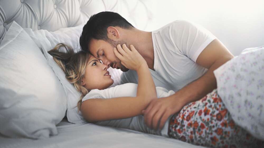 ¿Puede un hombre saber si una mujer lleva mucho tiempo sin relaciones?